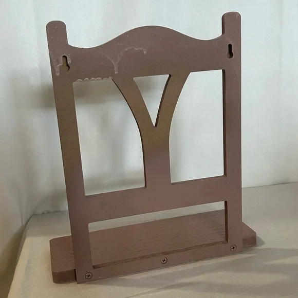 Pink/Mauve Color Chair Shelf/Display Stand - Picture 3 of 10